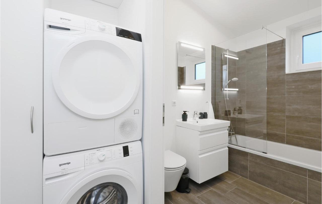 2 Bedroom Gorgeous Home In Lembruch-Duemmer See Экстерьер фото